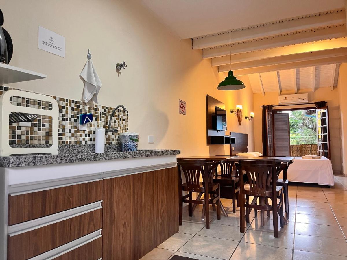 Delphin Apartamento 8 Ilhabela Esterno foto